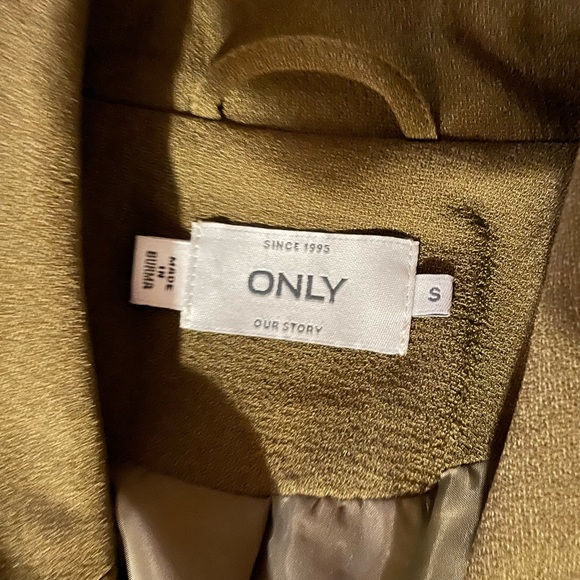 Long jacket great for fall. Olive green, size small, ties around the waist. - Picture 2 of 2